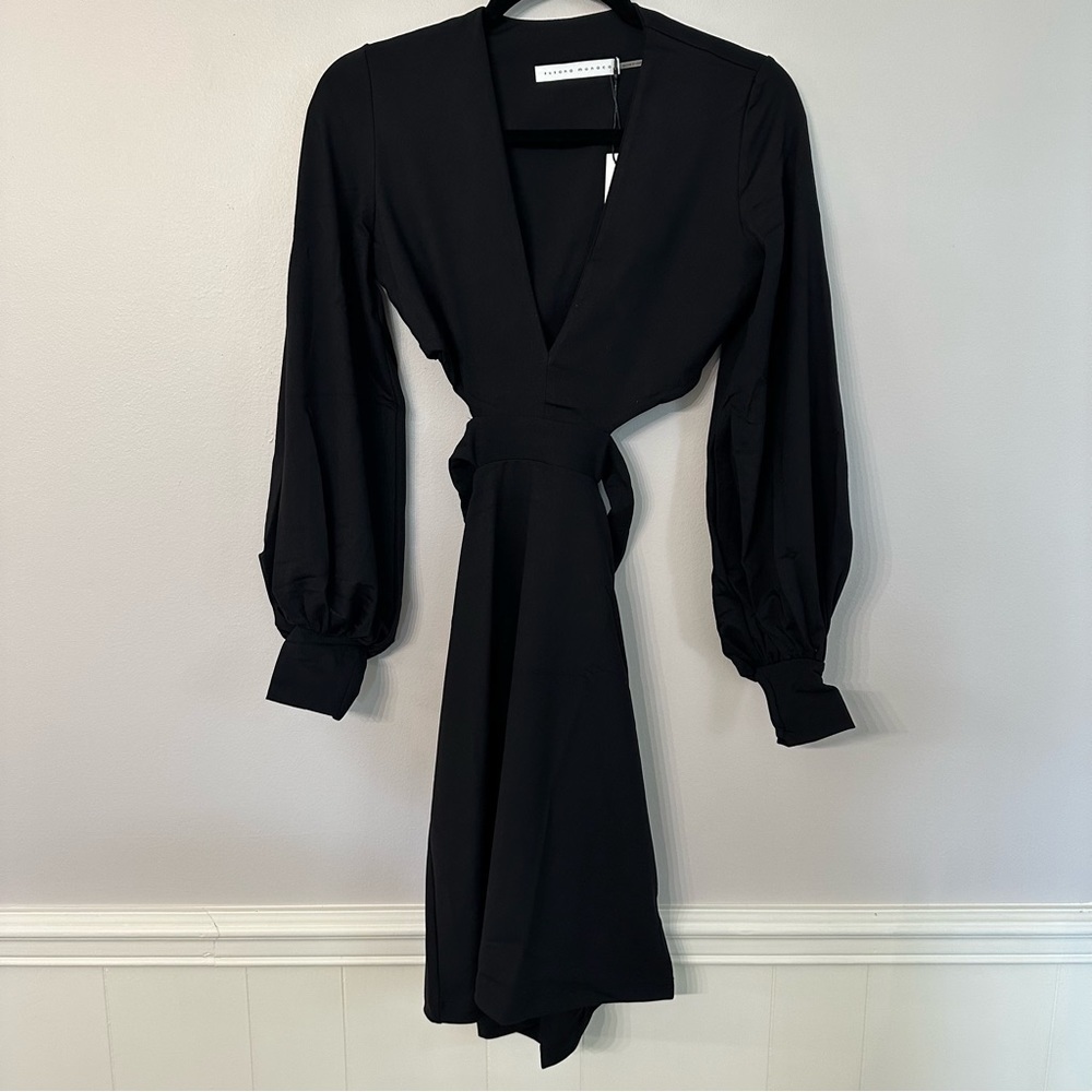 NWT Susana Monaco Black Deep V-Neck Cut out Back Dress Size Small - Picture 4 of 13